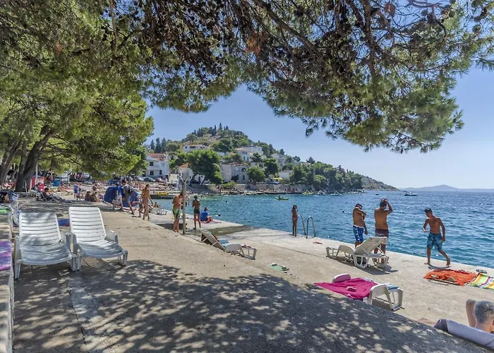 Lejlighed And Lotus Tribalj